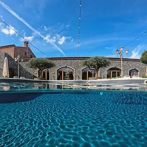  Country house Etna Quota Mille Boutique Hotel, Typical Sicilian Food & Wine Italy